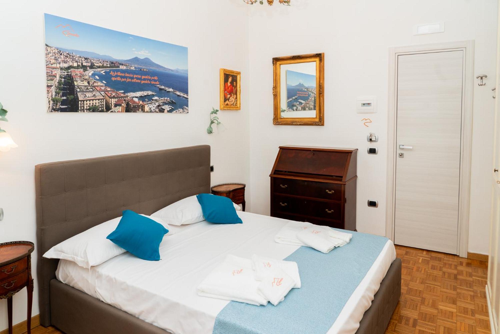 Suite Cervantes Naples Luaran gambar