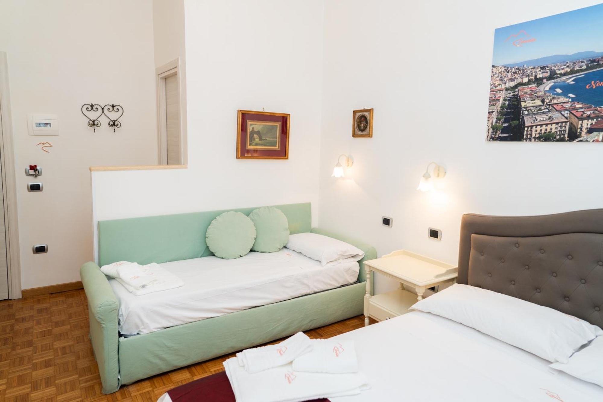 Suite Cervantes Naples Luaran gambar