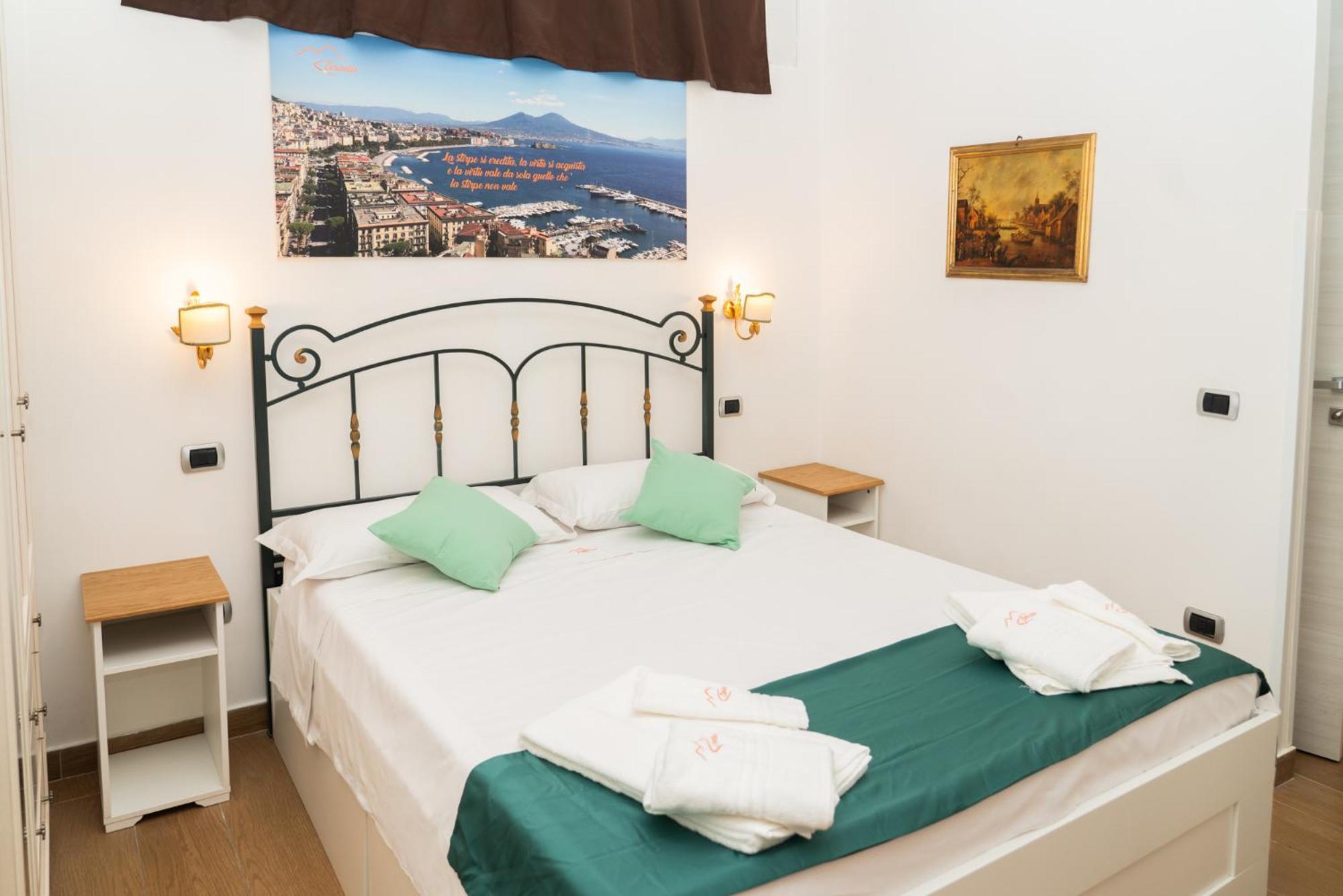 Suite Cervantes Naples Luaran gambar