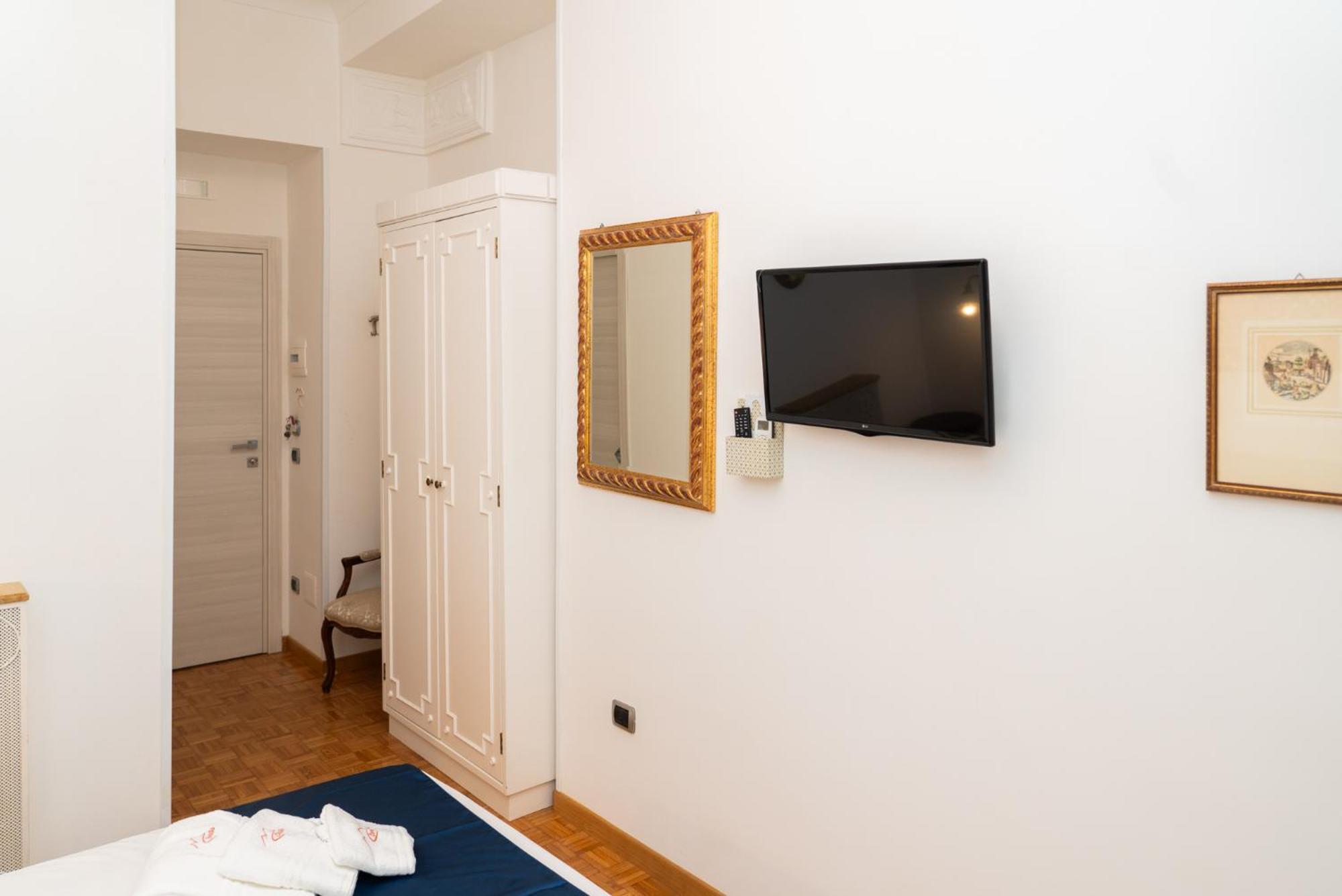 Suite Cervantes Naples Luaran gambar